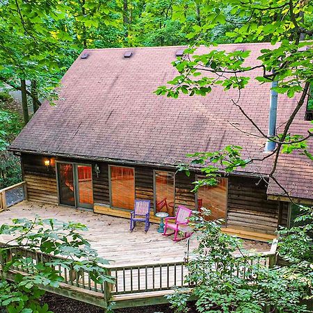 Huge Cabin W Hot Tub, Deck, Grill, Fire Pit, Wifi เบิร์กลีย์สปริงส์ ภายนอก รูปภาพ