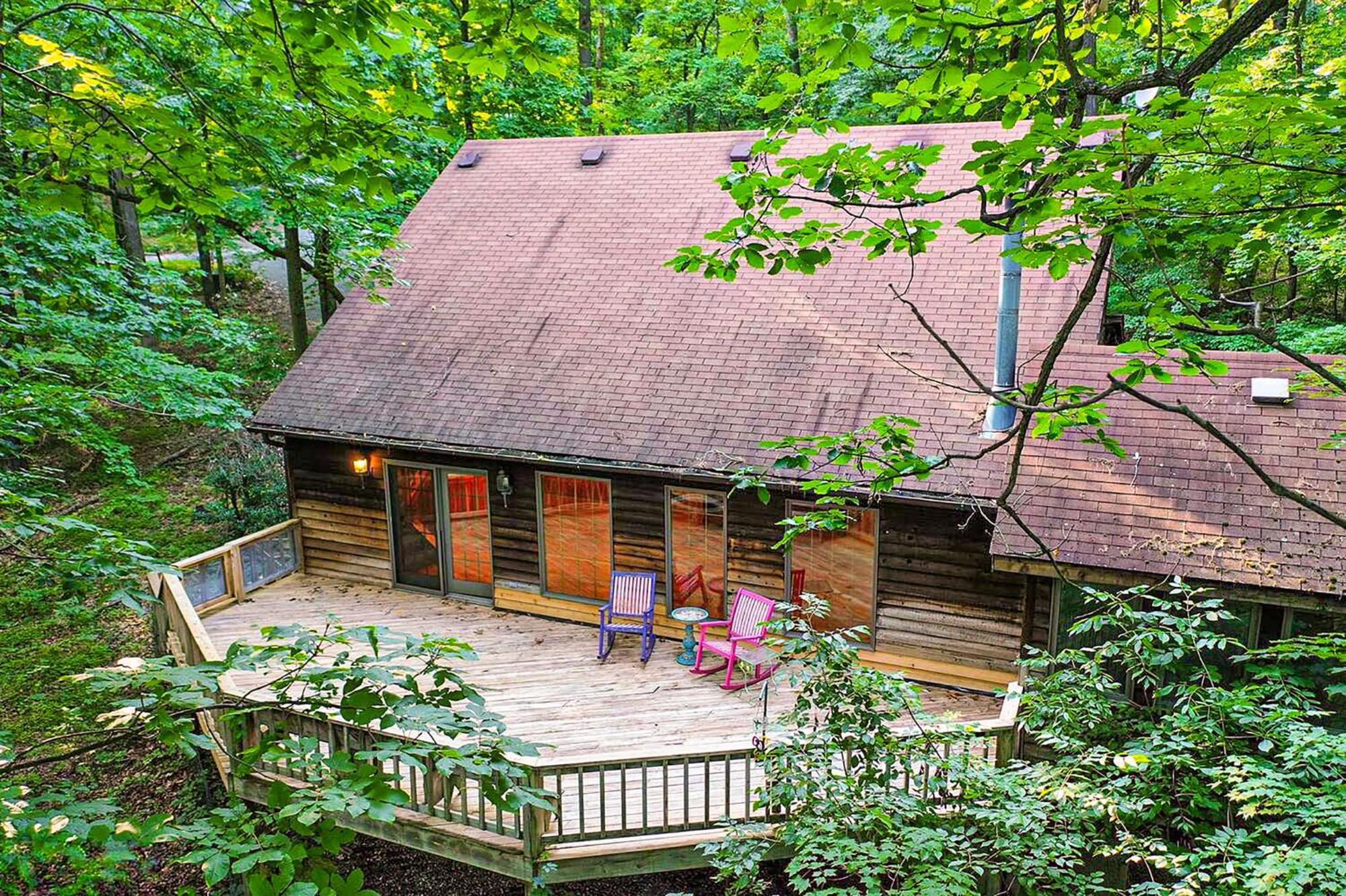 Huge Cabin W Hot Tub, Deck, Grill, Fire Pit, Wifi เบิร์กลีย์สปริงส์ ภายนอก รูปภาพ