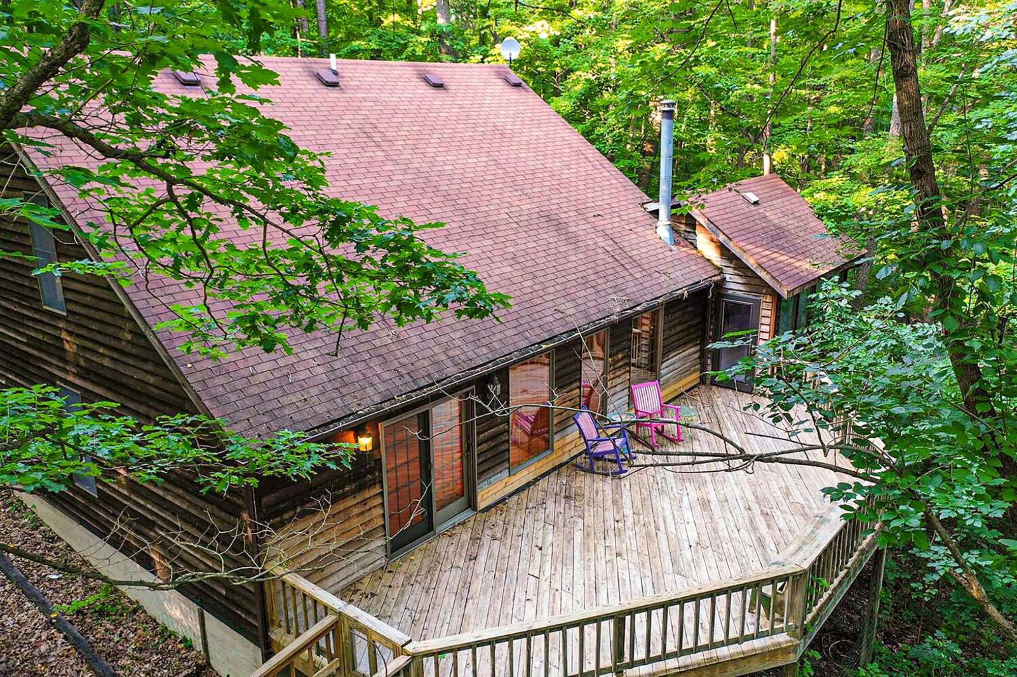 Huge Cabin W Hot Tub, Deck, Grill, Fire Pit, Wifi เบิร์กลีย์สปริงส์ ภายนอก รูปภาพ